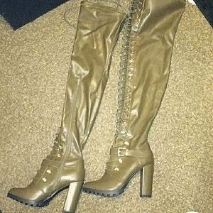 women's 8.5 thigh high lace up olive green boot Shoedazzle